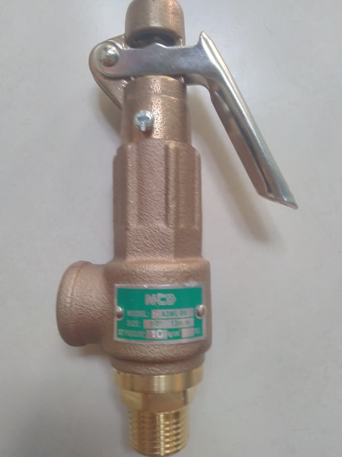 A3WL-04-10 NCD Safety relief valve ขนาด 1/2" ทองเหลือง แบบมีด้าม Pressure 10 bar(kg/cm2) 150 psi 